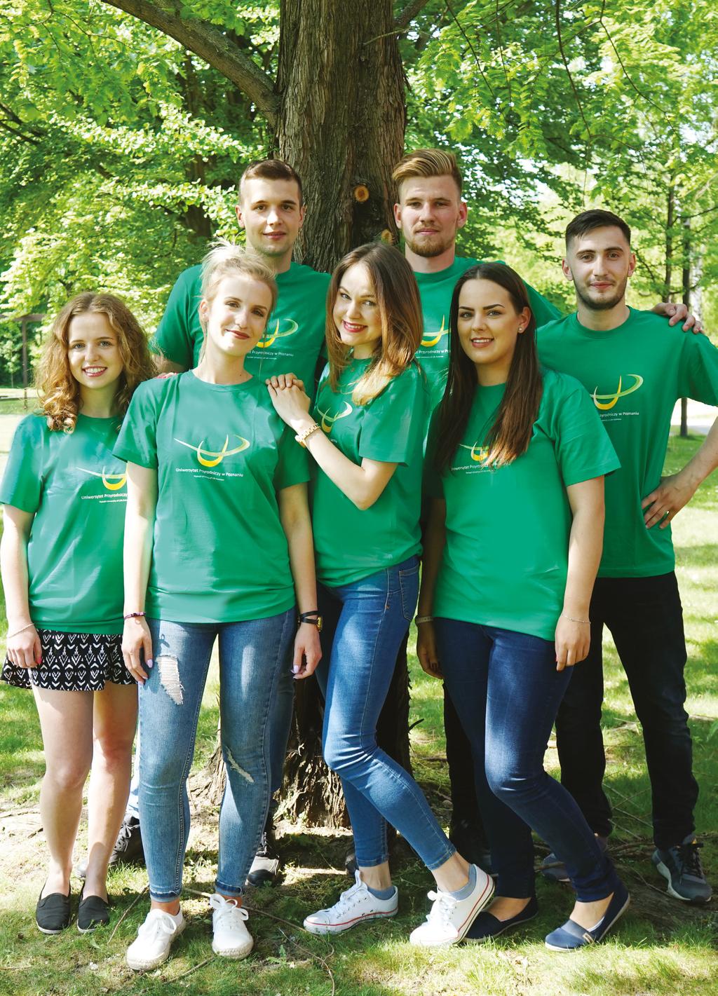 Ponadto, Uczelnia oferuje studentom możliwość uczestnictwa w krajowych i zagranicznych stażach i praktykach zawodowych finansowanych ze środków europejskich.