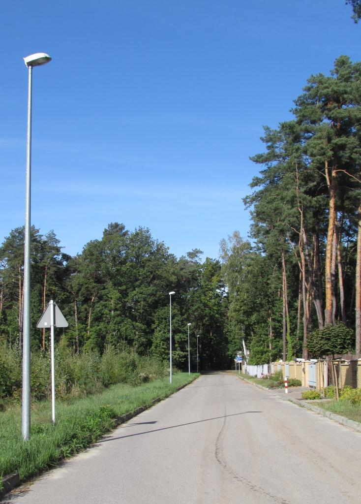 DROGI I OŚWIETLENIA Budowa ul. Jodłowej II etap (termin realizacji inwestycji 28.09.2018 r.) Wartość: 118 034,00 zł Budowa ul. Ogrodowej Wykonanie: 495 380,53 zł Budowa oświetlenia ul.