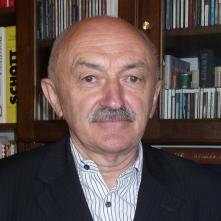 Zbigniew Dubiella j u Pomysłodawca i Dyrektor artystyczny Ogólnopolskiego Konkursu Gitarowego Hity na Gitarze. Już przed laty pisano o nim.