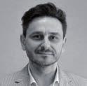 Odpowiedzialny za opracowanie i wdrożenie strategii zrównoważonego rozwoju logistyki.
