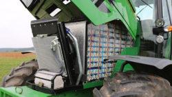 .pl https://www..pl SESAM to jeden z pierwszych ciągników w pełni zasilanych baterią. Posiada 130kW mocy oraz 24-biegową skrzynię biegów. Fot.