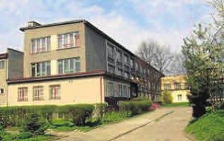 Wynik plebiscytu ozncz, że wszystkie podejmowne przez ns dziłni są pozytywnie postrzegne podkreśl dyrektor Szkoły Podstwowej w Rdgoszczy. (OKA) Ktolick Szkoł Podstwow z Oddziłmi Integrcyjnymi SPSK im.