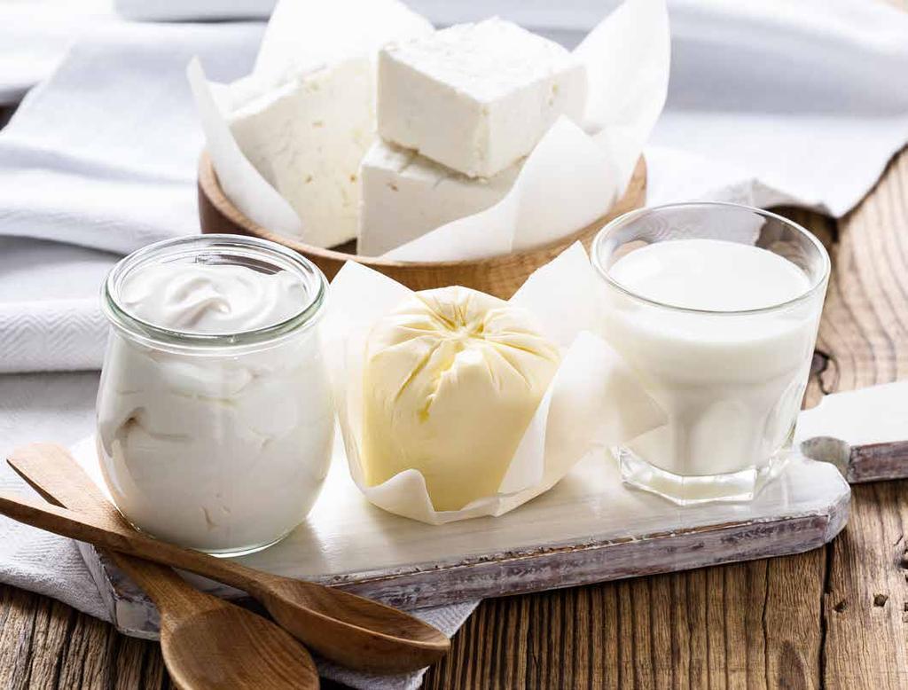 Sery i Śmietany / Cheese & Cream Ser Sałatkowy kostka 3 kg/1,8 kg netto 45 1 22 7 PL Ser o charakterystycznym słonym smaku.