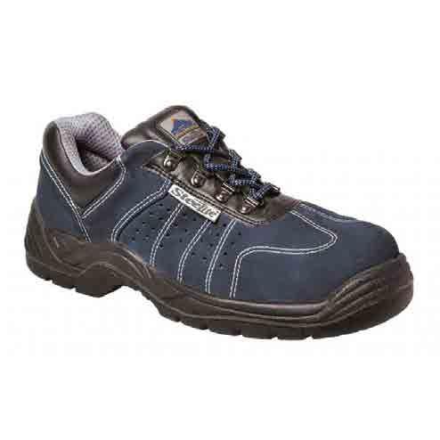 Norma EN-20345. WorkMates to obuwie o stylu i właściwościach znanych z klasy wyższej. Podeszwa z elastycznego poliuretanu o podwójnej gęstości. Wierzch z czarnej, gładkiej, naturalnej skóry.