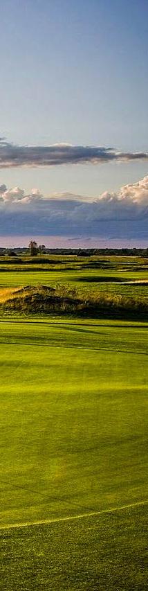 Golf ma więcej aktywnych fanów niż piłka nożna czy tenis. Sport ten narodził się w Szkocji w XVI wieku i był jednym z ulubionych zajęć zarówno arystokracji jak również samego króla.