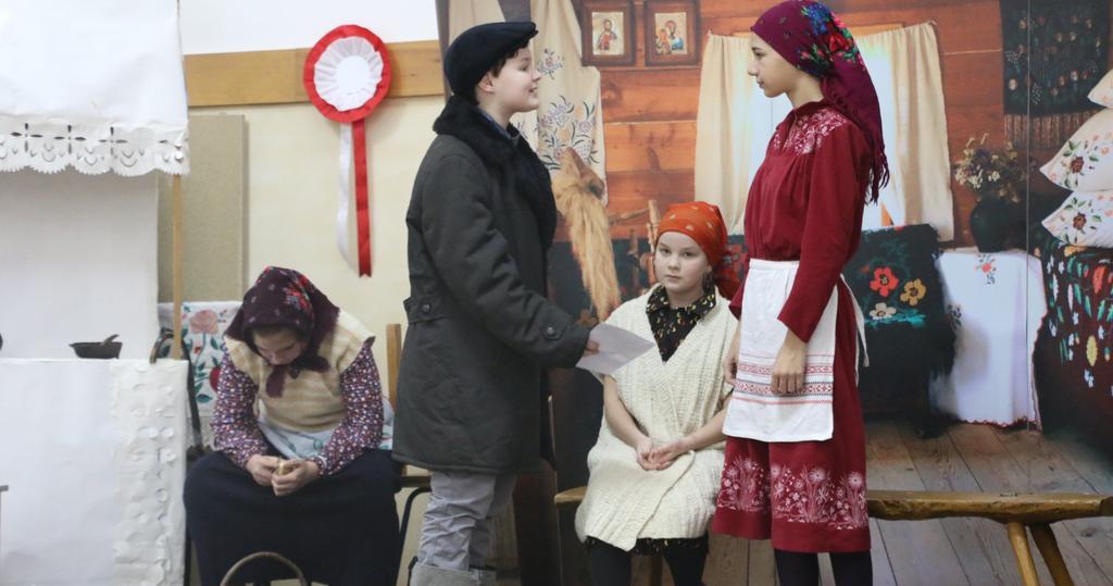 projekt pt"zróbmy sobie teatr" W dniu 19 października 2018 r przedstawiono szerokiej publiczności efekty kilkumiesięcznej pracy W