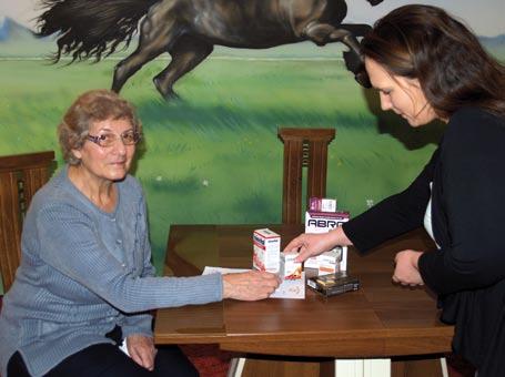 naszych podopiecznych, dostępnych na tzw. kartach podarunkowych, które w ramach projektu stanowiły środek płatniczy w aptekach DOZ na terenie miast, w których zamieszkiwali beneficjenci.