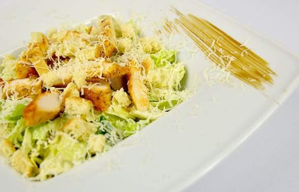 PIEROGI Pierogi z mięsem oraz okrasą...8 szt. / 15,00 zł Pierogi ruskie...8 szt. / 15,00 zł Pierogi z truskawkami...8 szt. / 15,00 zł SAŁATKI Sałatka CEZAR z kurczakiem.