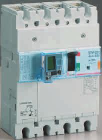 (linka) lub 150 mm 2 maks. (drut). Dostosowane do instalowania wyposażenia pomocniczego DPX 3 (str. 30). Zgodność z normą IEC 609472. Pak. Nr ref.