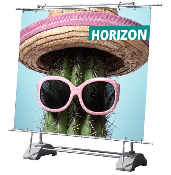 Regulowana listwa pozwala na zmianę szerokości grafiki. Grafika mocowana za pomocą systemu oczkowego.