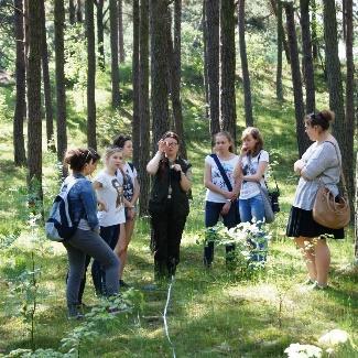 Ekosystem - zielona machina Czynniki środowiskowe oddziaływujące na organizmy żywe. Tolerancja ekologiczna gatunków i tworzenie zbiorowisk roślinnych. Nisza ekologiczna gatunków.