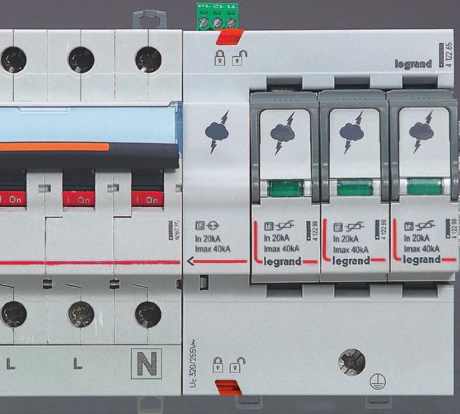 Ograniczniki blokowe, większa niezawodność i bezpieczeństwo Dzięki blokowym ogranicznikom przepięć montaż i eksploatacja instalacji przeciwprzepięciowej są