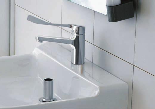 Miska WC o długości 70 cm od ściany ułatwia korzystanie osobom z