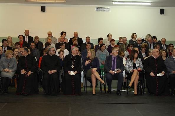 Jubileuszowa XV edycja Medalu im. Matki Teresy z Kalkuty Medale Jubileuszowe: 1. Fundacja Wspólnoty Burego Misia im. Bogdana Jańskiego 2.