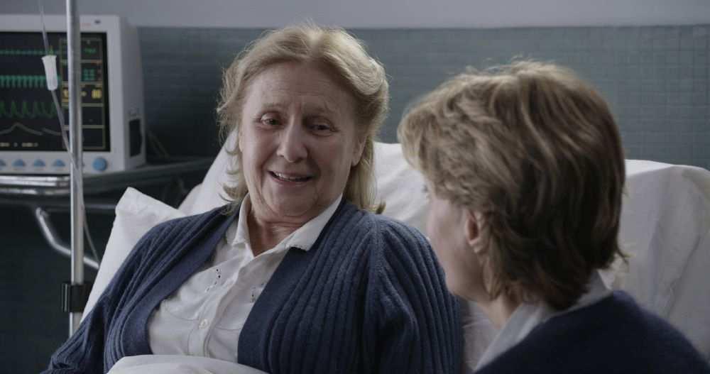 Matkę w filmie gra aktorka, której większość widzów nie kojarzy Giulia Lazzarini.
