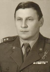 ppłk. Kazimierzowi KALISZ (1987), którego z kolei na stanowisku 20.10.1987 r.