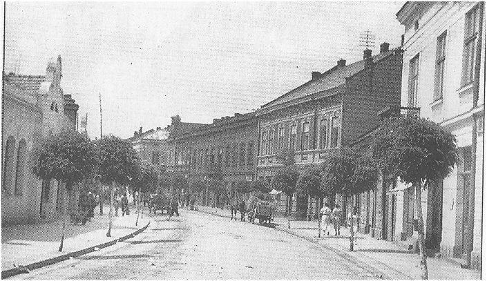 Dwudziestolecie międzywojenne W latach międzywojennych wybudowano w mieście wiele brukowanych ulic, zakładów rzemieślniczych, placówek