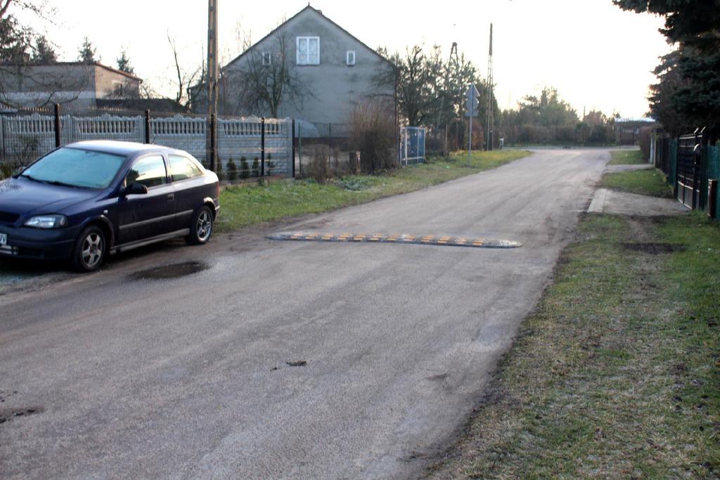 INWESTYCJE - 2016 Zamontowano progi zwalniające