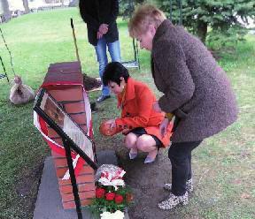 Seniorzy wezmą również udział w imprezach lokalnych, regularnych wyjazdach na Termy do Lidzbarka Warmińskiego, do kina, teatru, oraz wycieczkach do Fromborka i Szymbarka oraz odbędą rejs statkiem po