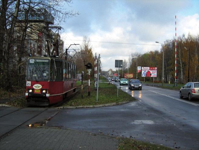 Fot. 4. Brak przeszkód do budowy drugiego toru, intuicyjnie sugeruje celowość takiego działania Fot. 3.
