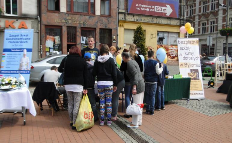 Stoisko Centrum Kształcenia Ustawicznego na