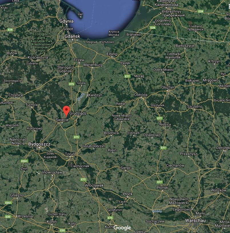Położenie geograficzne fermy Ferma w Czapelkach (lokalizacja zaznaczona na mapie) znajduje się 1h 15m od Gdańska oraz 3h samochodem od międzynarodowego portu lotniczego lotnisko Chopina.