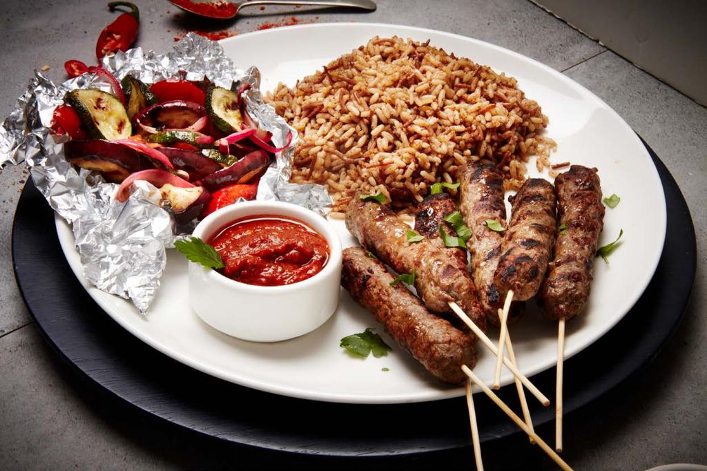 do dania polecamy: Monterio Tempranillo 120ml 16 99 kofta libańska KULTOWE SMAKI shoarma klasyczna opiekane mięso wieprzowe, orientalnie przyprawione, podawane z frytkami lub ryżem arabskim oraz