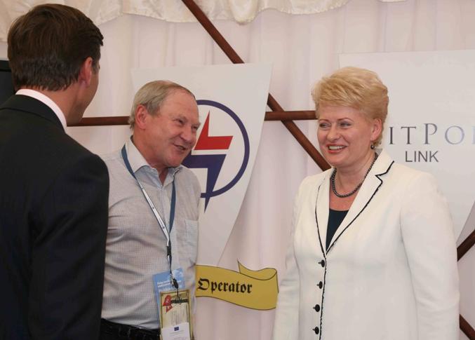 7: Namiot promocyjny ustawiony przez spółki Lietuvos Energija,
