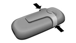 Zakładanie zaczepu do paska W słuchawce są wgłębienia dla zaczepu do paska, znajdujące się na wysokości wyświetlacza.