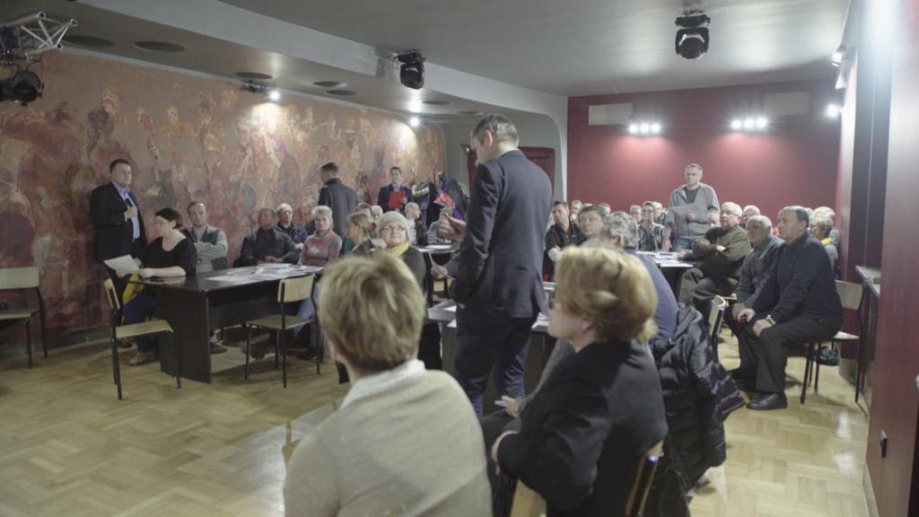 Następnie Prezydent udzielał na bieżąco odpowiedzi na pojawiające się pytania i wątpliwości.