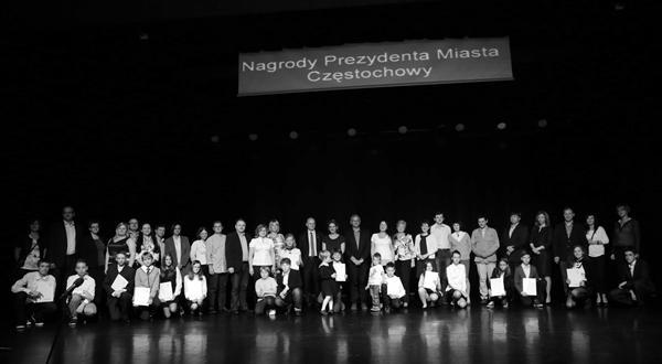 6 czerwca 2014 NAGRODY DLA SZCZEGÓLNIE UZDOLNIONYCH 67 osób otrzymało Nagrodę Prezydenta Miasta Częstochowy dla uczniów szczególnie uzdolnionych.