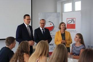 Uczestniczący w spotkaniu Prezes Stowarzyszenia Wspólnota Polska Dariusz Bonisławski podkreślił, iż wieli młodych ludzi polskiego pochodzenia wyraża chęć przyjazdu do Polski, gdyż czują