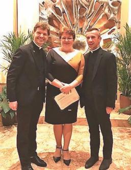 parish are of great example to us all. Liz Mika received the CHRISTIFIDELES AWARD from Bishop Ron Hicks at Holy Name Cathedral on Sunday, October 7th.