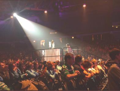 It is a religious event for young people in grades 6 through 9 which took place in the pavilion of the University of Illinois (UIC). Over 10,000 young people gathered there this year.