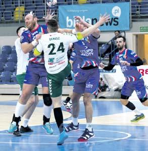 Centrum 14 13 19:30 8. AZS UW 14 10 16:36 9. Huragan W. 13 9 17:34 5. kolejka Arka Powiślak 3:0 Kraśnik AZS AWF 1:3 Tempo Bełżyce 0:3 Cisy Kudłaty 3:0 iii liga 1. Cisy 6 15 17:6 2. Arka 6 14 16:6 3.