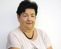 Jest absolwentem Akademii Muzycznej w Białymstoku, pedagogiem, dyrygentem i nauczycielem w Państwowej Szkole Muzycznej w Płocku, w której pełni społecznie funkcję przewodniczącego związku KZ NSZZ