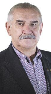 szcze gól nym uwzględ nie niem osie dla Cie cho mi ce. 4. Bar ba ra Smar dzew ska -Czmiel Rad na Mia sta Płoc ka od 2002 ro ku, mę żat ka, mat ka dwóch do ro słych sy nów.