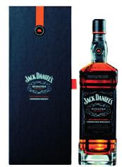 WHISKY JACK DANIEL S SINATRA SELECT Whisky amerykańska Limitowana edycja whisky stworzona w hołdzie Frankowi Sinatrze, leżakowana w specjalnych beczkach, dzięki czemu nabiera bogatego charakteru.