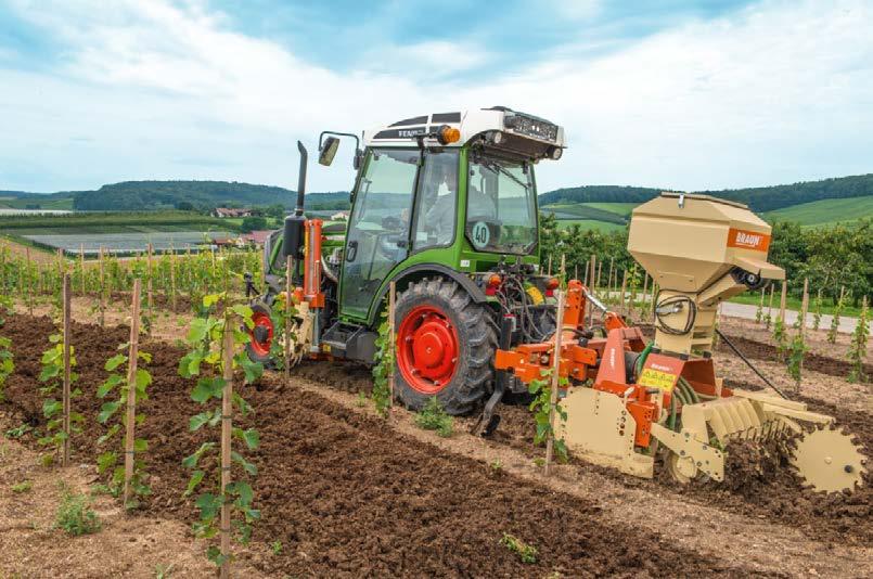 Udźwig i możliwość adaptacji: przedni podnośnik Przedni podnośnik modelu Fendt 200 V/F ma udźwig 2 380 dan.