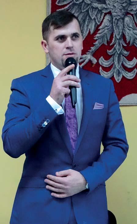 2 SAMORZĄD Głos Raciąża nr 12/2018 I sesja nowej Rady Gminy Raciąż Ślubowanie wójta Zbigniewa Sadowskiego Wójt gminy Raciąż Zbigniew Sadowski złożył ślubowanie Teresa Muchyńska została wybrana przez