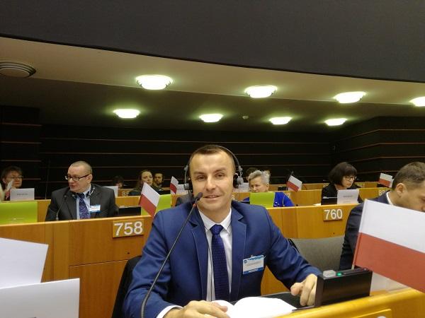 O mnie 8 debiutu w kadrze. 6 grudnia 2017 roku, jako jedyny reprezentant województwa świętokrzyskie uczestniczyłem w 4 Parlamencie Osób Niepełnosprawnych w Brukseli.