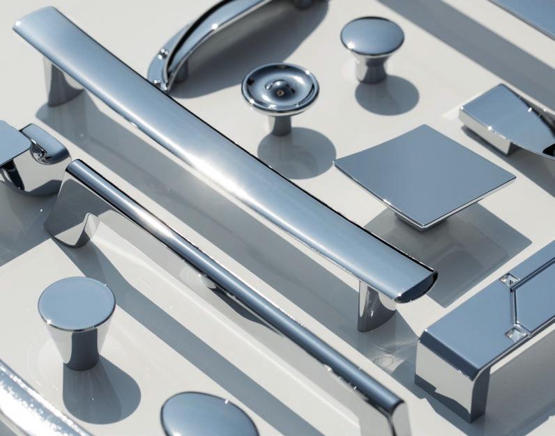 Rodzaj pokrycia Type of coating KATALOG UCHWYTÓW CATALOG OF HANDLES G2 G4 G5 chrom połysk glossy chrome patyna na mosiądzu antique brass nikiel mat nickel mat Wyznaczamy nowy poziom jakości We set