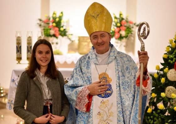 POSŁANIA ŚWIECKICH MISJONARZY 16 listopada w parafii pw. Podwyższenia Krzyża w Zbylitowskiej Górze krzyż misyjny z rąk biskupa Andrzeja Jeża otrzymał Pan Marek Sacha.