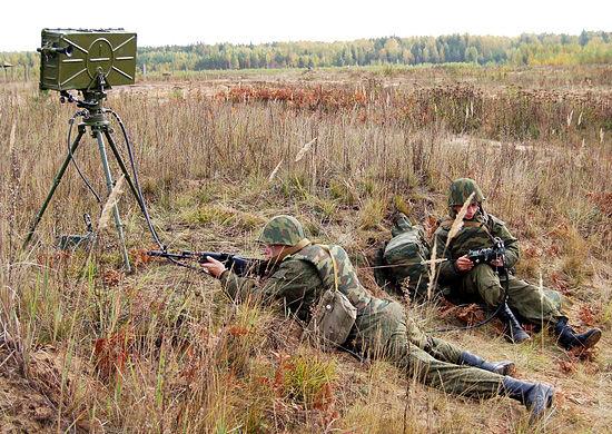 Radar Fara-WR pozwala nie tylko na wykrywanie celów, ale również na kierowanie ogniem karabinów maszynowych i granatników automatycznych. Fot. mil.