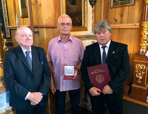 Odznaczenie, po Boskiej Liturgii z okazji święta Narodzenia Przenajświętszej Bogarodzicy w Bielsku Podlaskim, wręczyli hierarsze członkowie