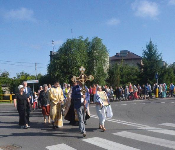 HAJNÓWKA II Krestnyj Chod ulicami Hajnówki 7 lipca ulicami Hajnówki przeszedł II Krestnyj Chod zorganizowany przez Bractwo. Pielgrzymi wyszli rano z soboru św. Trójcy, po czym udano się do cerkwi św.