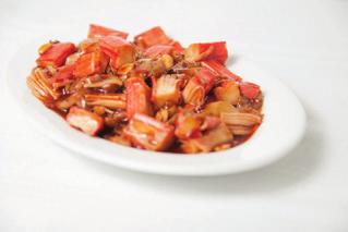 (pieczarki, orzeszki ziemne) Gong Bao crab sticks (champignons, peanuts) 欧式宫保蟹棒