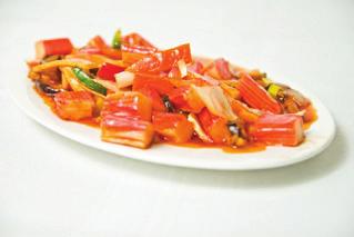 chińskie, pieczarki, pędy bambusa, biała kapusta) Crab sticks in sweet tomato sauce