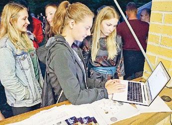 TŘEĆA STRONA Zwjazkowe předsydstwo Domowiny we Wojerecach wuradźowało Ze spominanjom na załoženje Domowiny před 105 lětami, dnja 13.