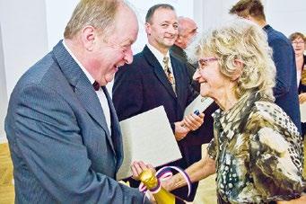 Za wosebite wukony při zwoprawdźenju programa Domowiny dóstachu lětsa Čestne znamješko Domowiny: Hartmut Škoda z Wósporka, Hagen Kotsch mar ze Śiseja/Wolfshain,